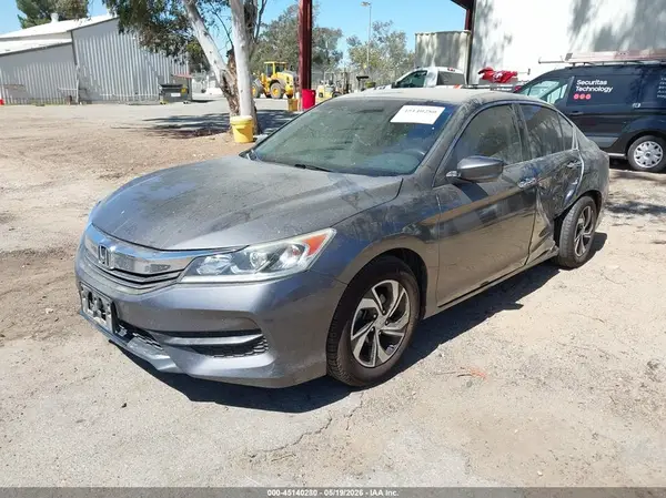 1HGCR2F35HA210553 2017 HONDA ACCORD - Image 2