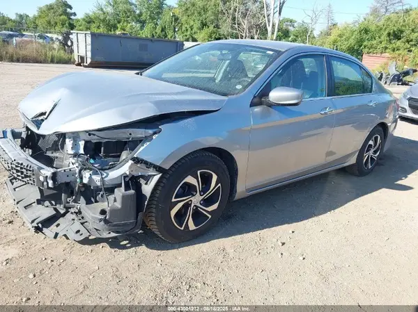 1HGCR2F35HA235839 2017 HONDA ACCORD - Image 2