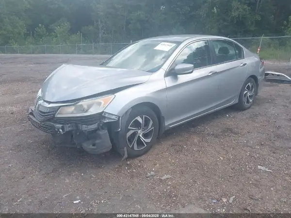 1HGCR2F35HA240975 2017 HONDA ACCORD - Image 2