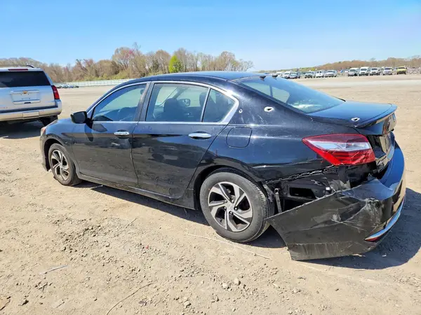 1HGCR2F35HA250812 2017 HONDA ACCORD - Image 2