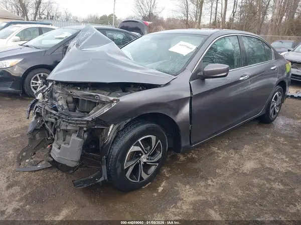 1HGCR2F35HA254813 2017 HONDA ACCORD - Image 2