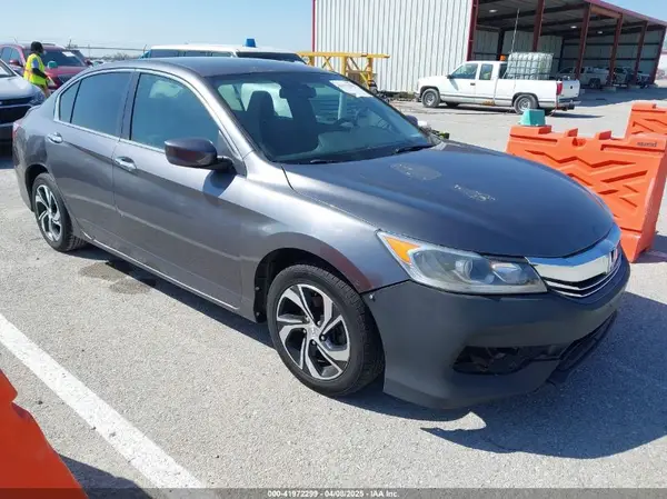 1HGCR2F35HA257050 2017 HONDA ACCORD - Image 1