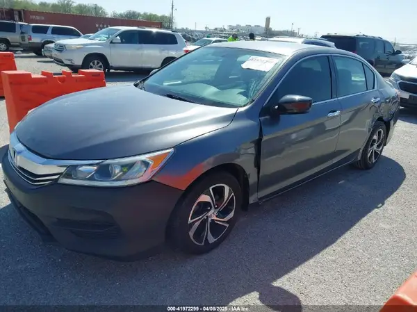 1HGCR2F35HA257050 2017 HONDA ACCORD - Image 2
