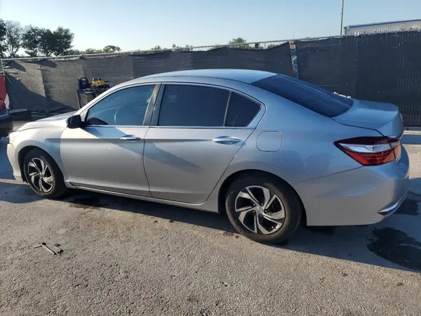1HGCR2F35HA257176 2017 HONDA ACCORD - Image 2