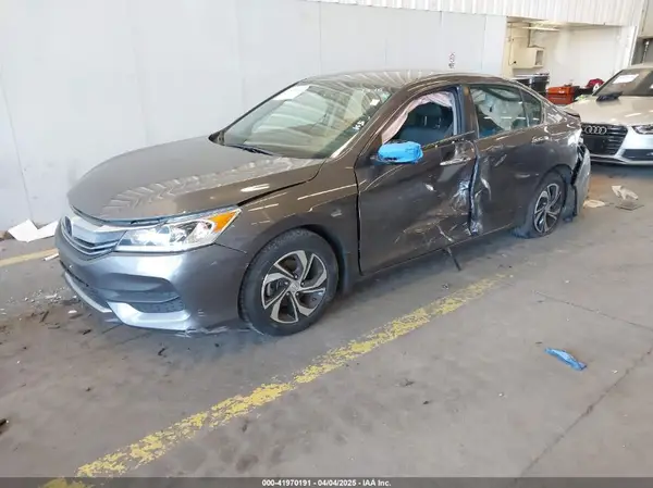 1HGCR2F35HA264936 2017 HONDA ACCORD - Image 2