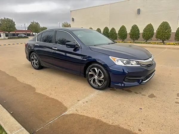 1HGCR2F35HA265598 2017 HONDA ACCORD - Image 1