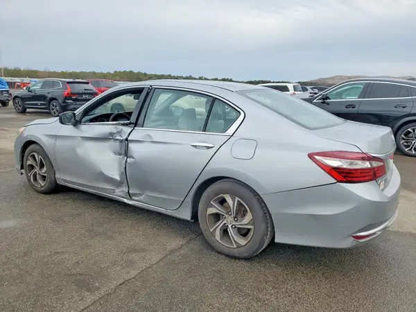 1HGCR2F35HA270557 2017 HONDA ACCORD - Image 2