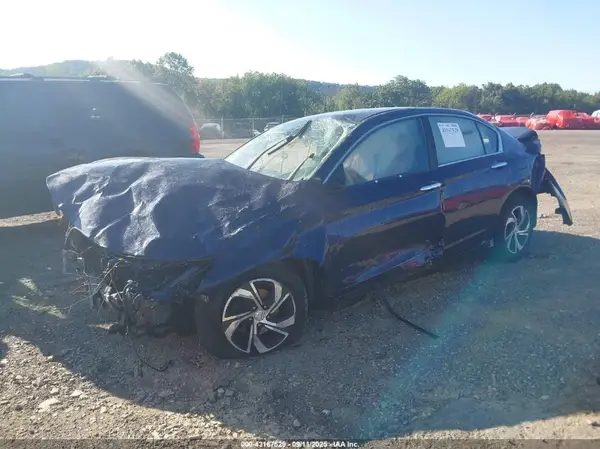 1HGCR2F35HA282451 2017 HONDA ACCORD - Image 2