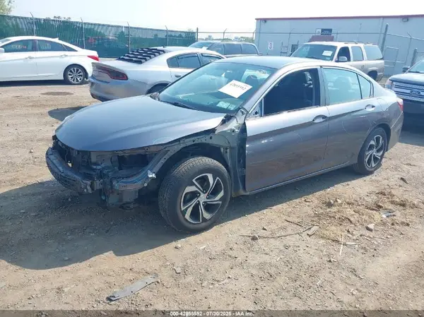 1HGCR2F36GA012076 2016 HONDA ACCORD - Image 2