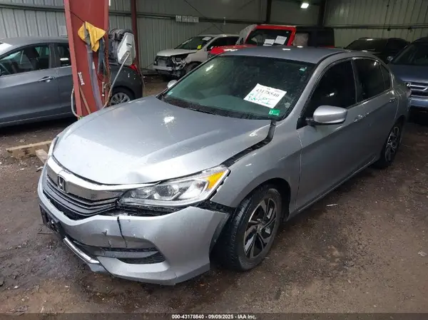 1HGCR2F36HA024620 2017 HONDA ACCORD - Image 2