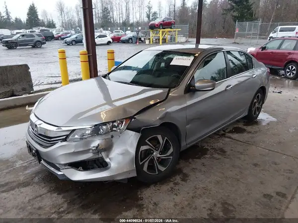 1HGCR2F36HA035004 2017 HONDA ACCORD - Image 2