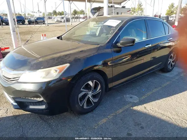 1HGCR2F36HA041370 2017 HONDA ACCORD - Image 2
