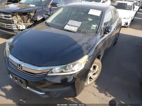 1HGCR2F36HA041837 2017 HONDA ACCORD - Image 2