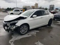 1HGCR2F36HA050666 2017 HONDA ACCORD