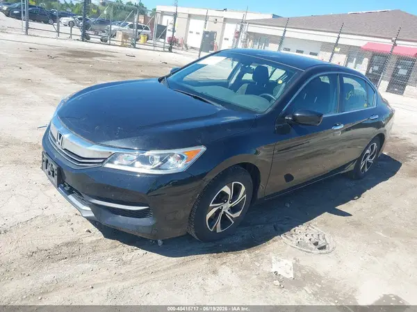 1HGCR2F36HA052613 2017 HONDA ACCORD - Image 2