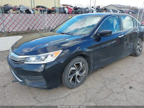1HGCR2F36HA071520 2017 HONDA ACCORD - Image 2