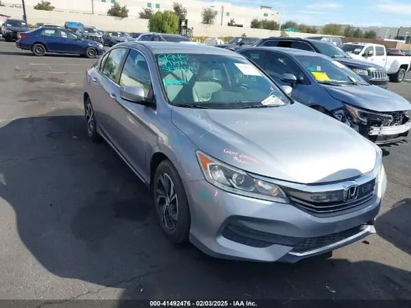 1HGCR2F36HA076698 2017 HONDA ACCORD - Image 1
