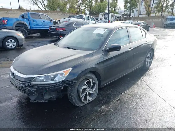 1HGCR2F36HA080430 2017 HONDA ACCORD - Image 2