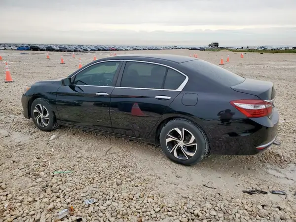 1HGCR2F36HA084803 2017 HONDA ACCORD - Image 2