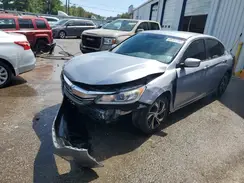 1HGCR2F36HA113295 2017 HONDA ACCORD