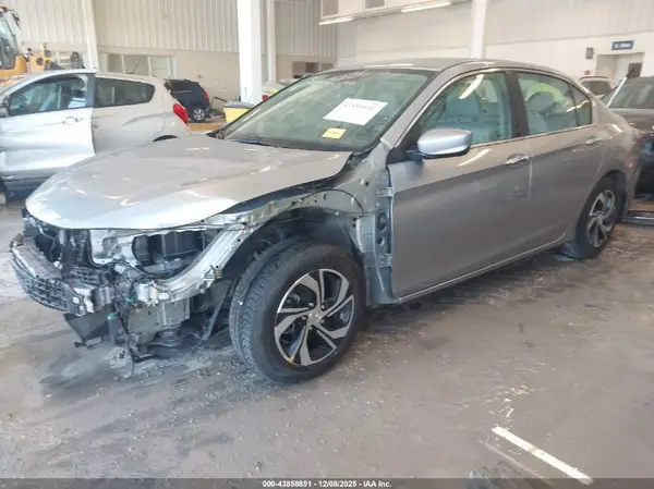 1HGCR2F36HA115337 2017 HONDA ACCORD - Image 2