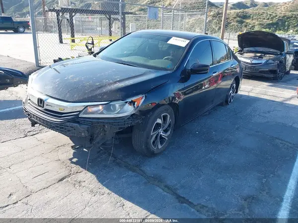 1HGCR2F36HA117055 2017 HONDA ACCORD - Image 2