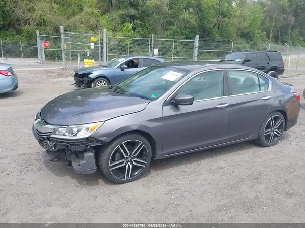 1HGCR2F36HA117928 2017 HONDA ACCORD - Image 2