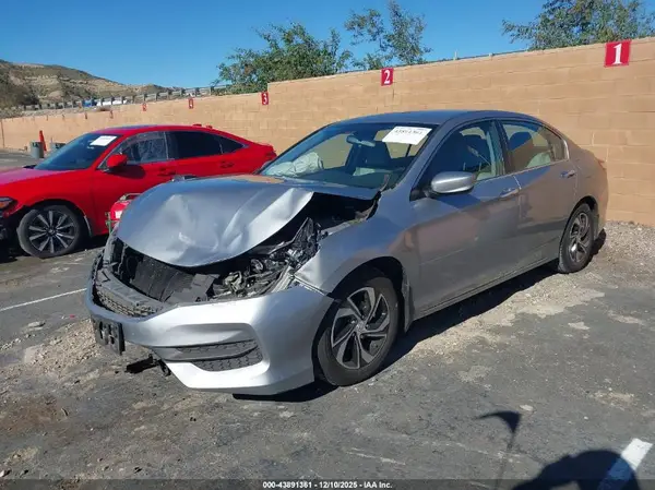 1HGCR2F36HA142943 2017 HONDA ACCORD - Image 2