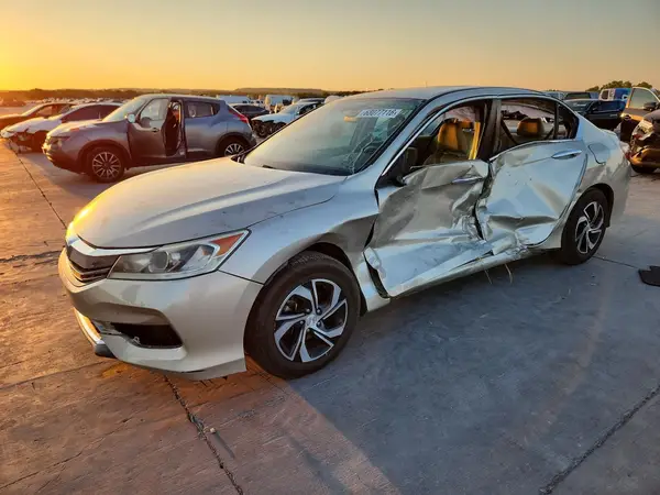 1HGCR2F36HA148113 2017 HONDA ACCORD - Image 1