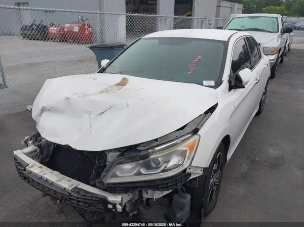 1HGCR2F36HA200369 2017 HONDA ACCORD - Image 2