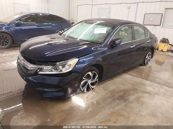1HGCR2F36HA213168 2017 HONDA ACCORD - Image 2