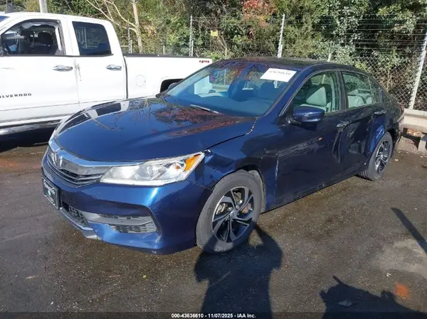 1HGCR2F36HA236899 2017 HONDA ACCORD - Image 2
