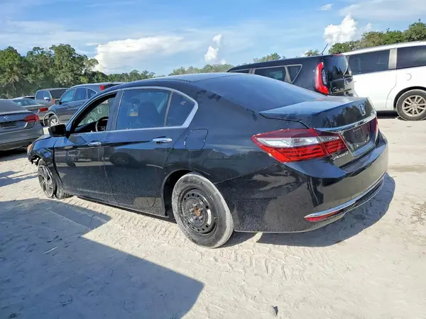 1HGCR2F36HA258434 2017 HONDA ACCORD - Image 2
