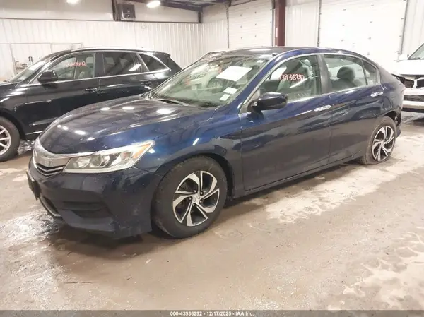 1HGCR2F36HA262774 2017 HONDA ACCORD - Image 2