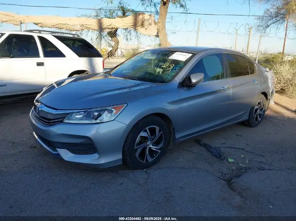 1HGCR2F36HA262841 2017 HONDA ACCORD - Image 2