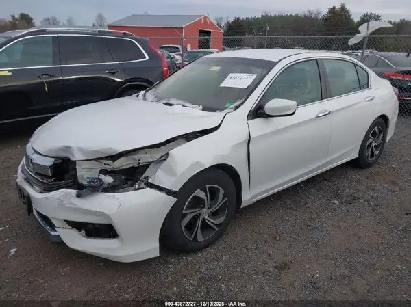 1HGCR2F36HA268641 2017 HONDA ACCORD - Image 2