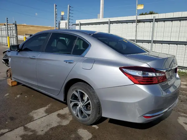 1HGCR2F36HA278439 2017 HONDA ACCORD - Image 2