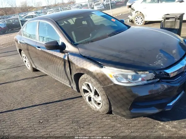 1HGCR2F36HA280871 2017 HONDA ACCORD - Image 1