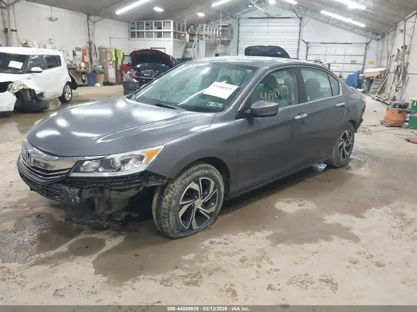 1HGCR2F36HA283723 2017 HONDA ACCORD - Image 2