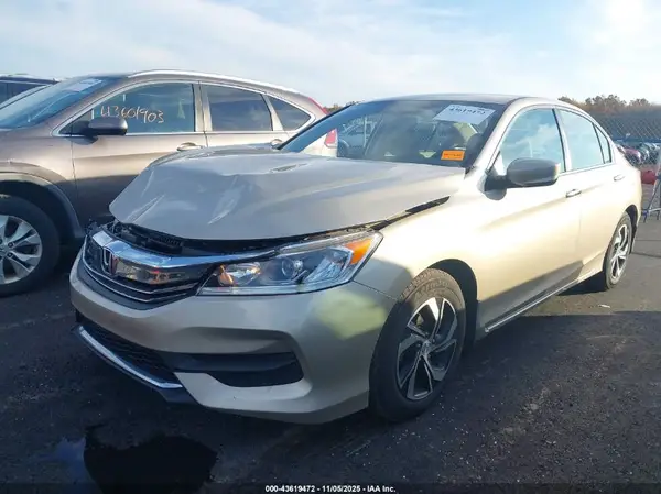 1HGCR2F36HA288405 2017 HONDA ACCORD - Image 2