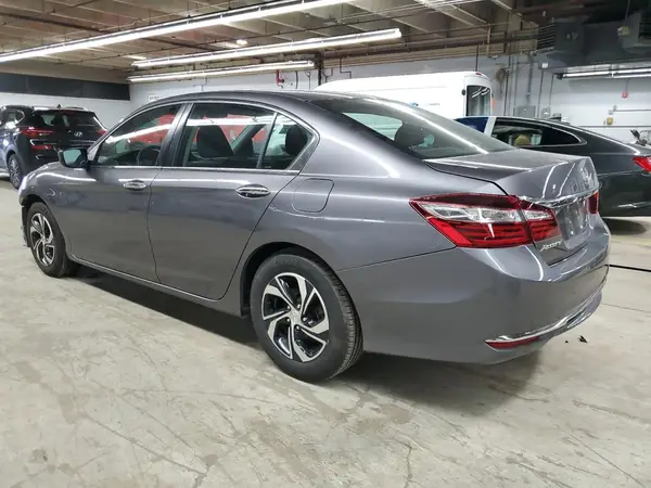1HGCR2F36HA289389 2017 HONDA ACCORD - Image 2