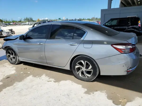 1HGCR2F36HA290638 2017 HONDA ACCORD - Image 2