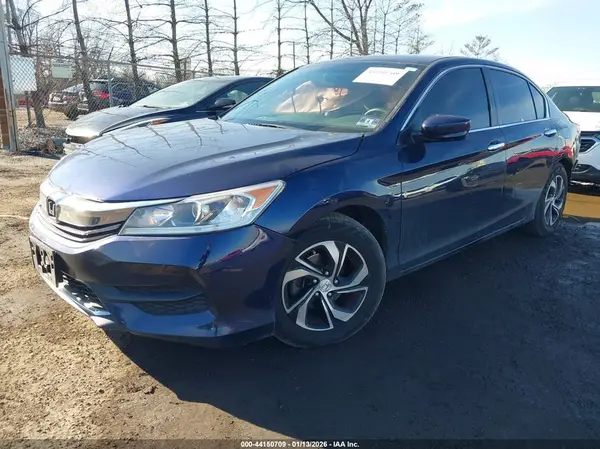 1HGCR2F36HA299968 2017 HONDA ACCORD - Image 2