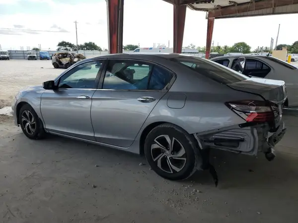 1HGCR2F36HA300679 2017 HONDA ACCORD - Image 2
