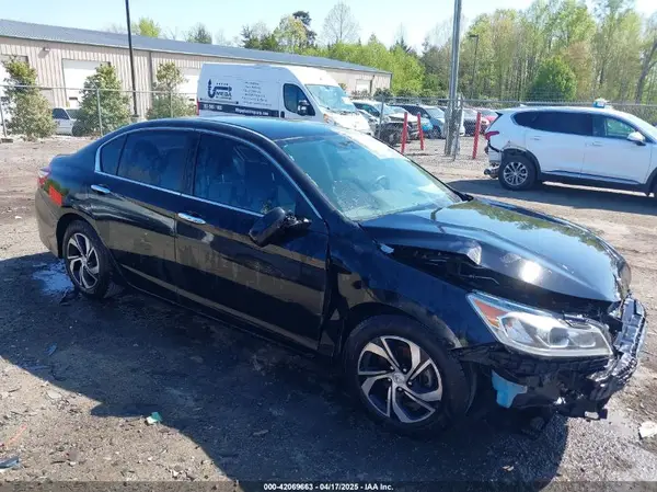 1HGCR2F36HA304618 2017 HONDA ACCORD - Image 1