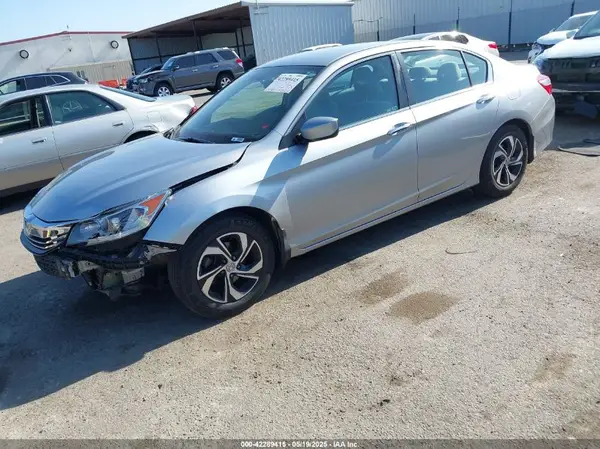 1HGCR2F37GA038072 2016 HONDA ACCORD - Image 2