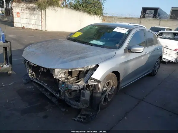 1HGCR2F37HA002917 2017 HONDA ACCORD - Image 2
