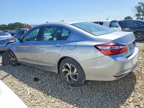 1HGCR2F37HA008040 2017 HONDA ACCORD - Image 2