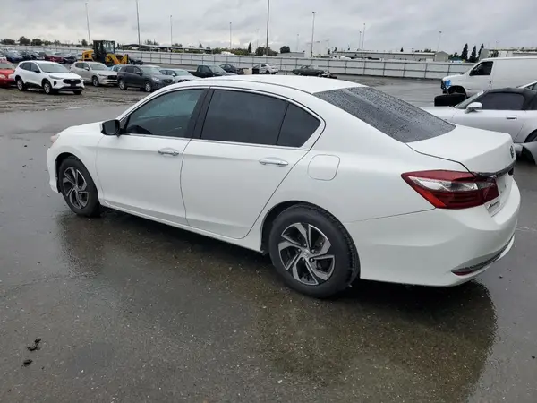 1HGCR2F37HA010449 2017 HONDA ACCORD - Image 2