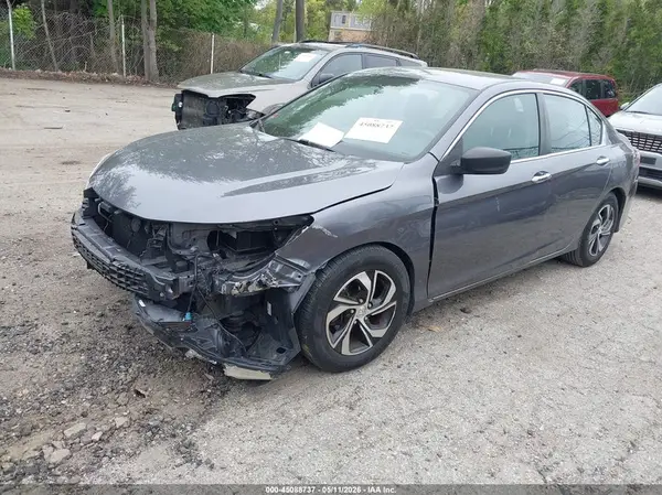 1HGCR2F37HA035626 2017 HONDA ACCORD - Image 2